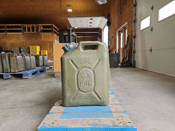 4-20l-diesel-fuel-cans-image-2