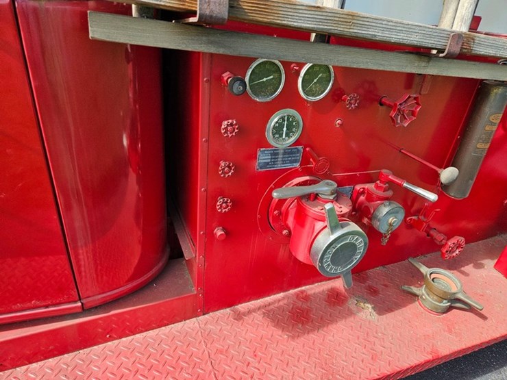 #2514-•-1947-gmc-ec-303-fire-truck-image-32