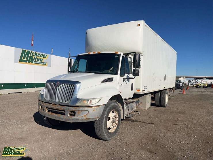 2005-international-durastar-4300-image-1