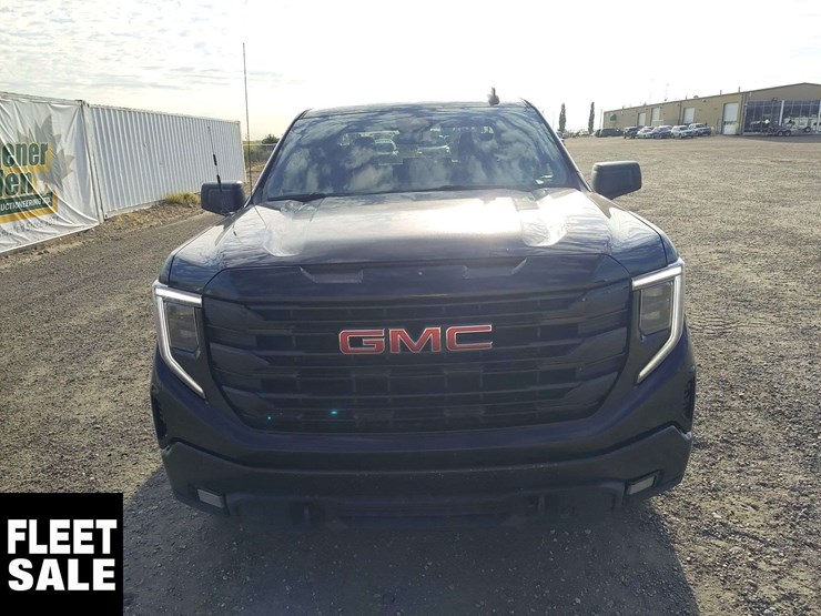 2023-gmc-sierra-1500-image-6