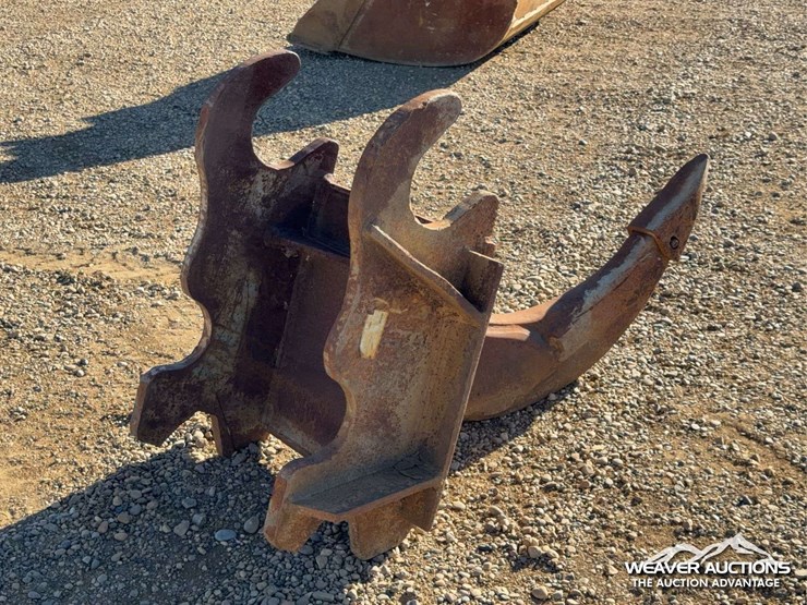 excavator-q/c-ripper-attachment-image-3
