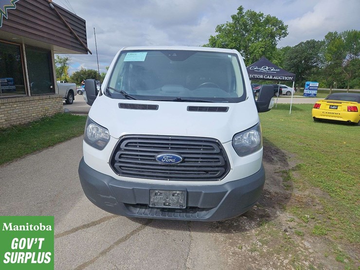 2017-ford-transit-image-8