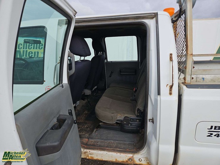2011-ford-f350-image-14