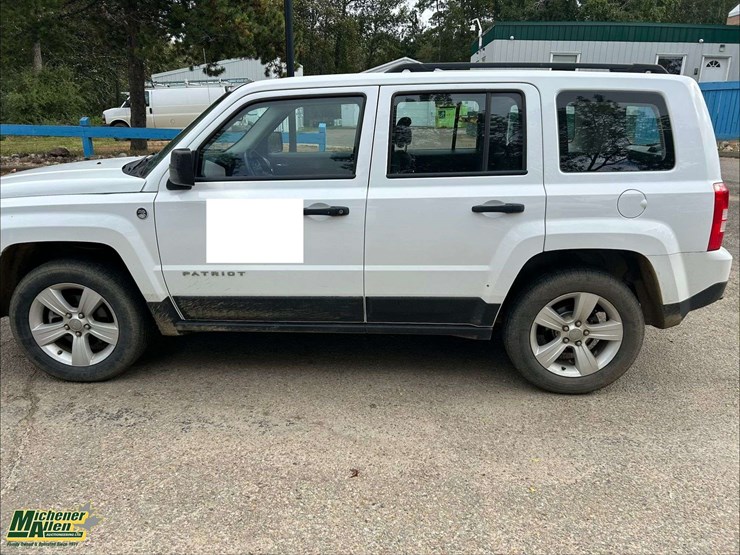 2016-jeep-patriot-image-8
