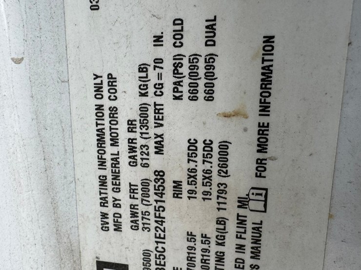#1935-•-2004-chevrolet-5500-roll-back-truck-image-67