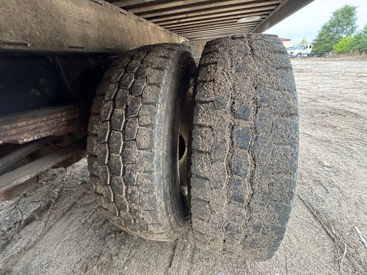 2015-ford-f650-image-71