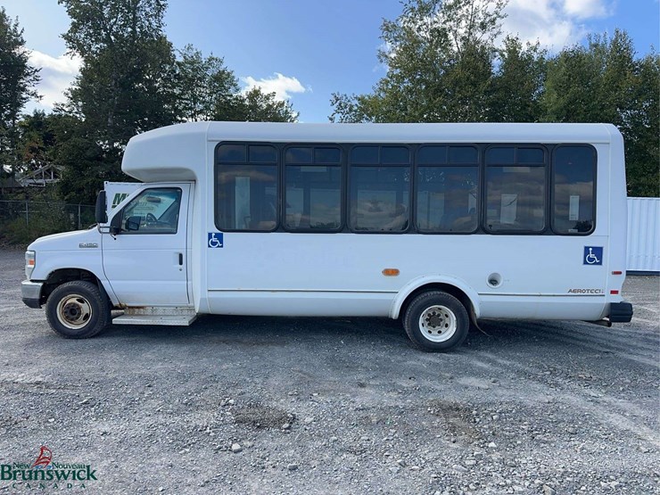 2014-ford-e450-image-8
