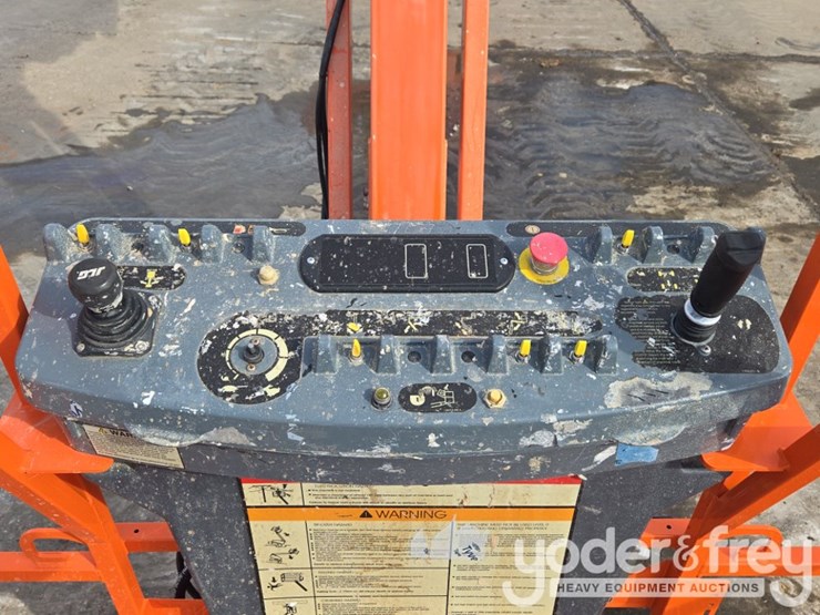 2022-jlg-660sj-image-34