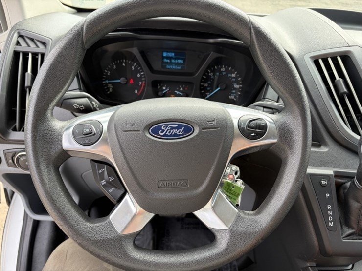 2019-ford-transit-image-25