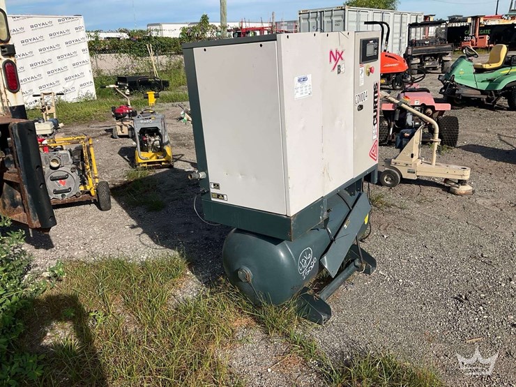fs-curtis-125psi-air-compressor-image-2