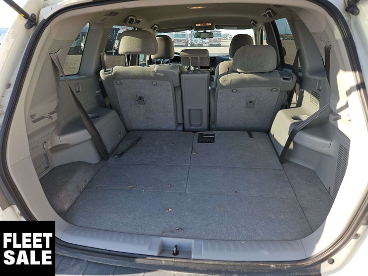 2012-toyota-highlander-hybrid-image-18