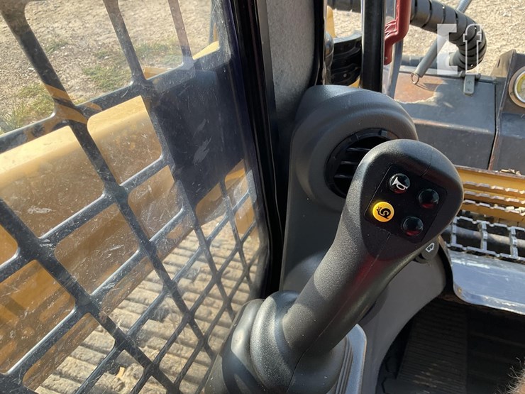 caterpillar-299d3-xe-land-management-image-10