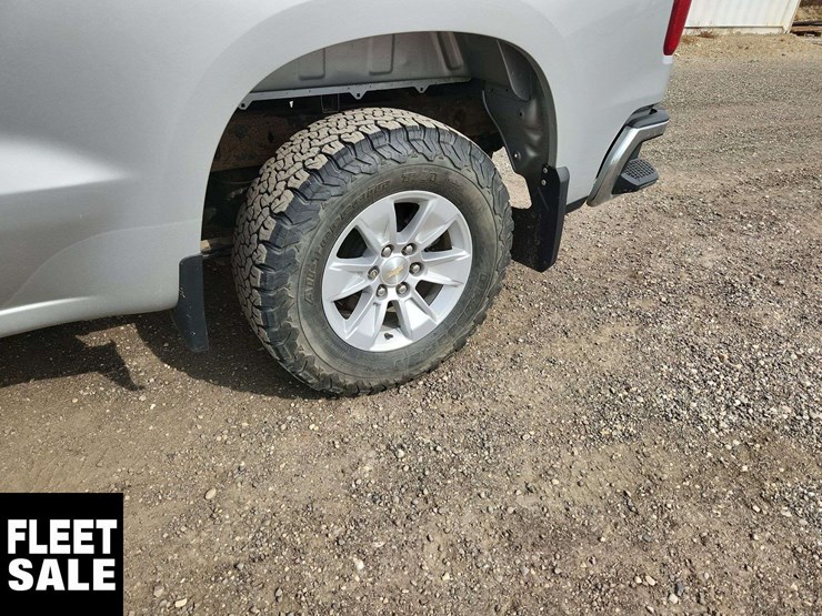 2022-chevrolet-silverado-1500-image-10