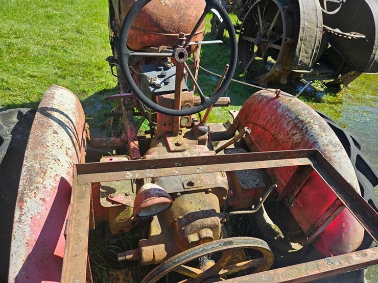 #2529-•-bf-avery-model-a-tractor-image-19
