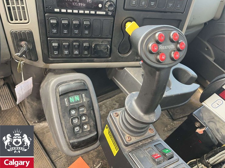 2019-international-workstar-7400-image-18
