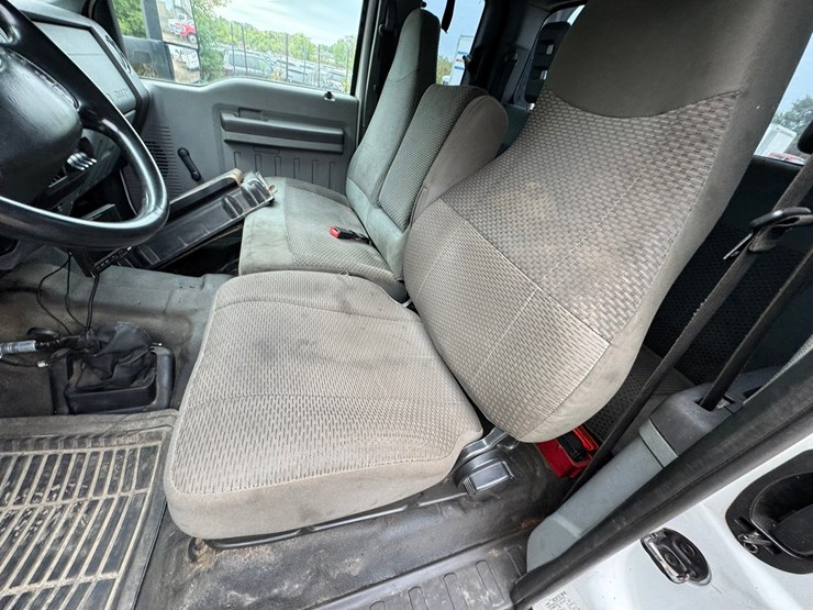 2015-ford-f650-image-44