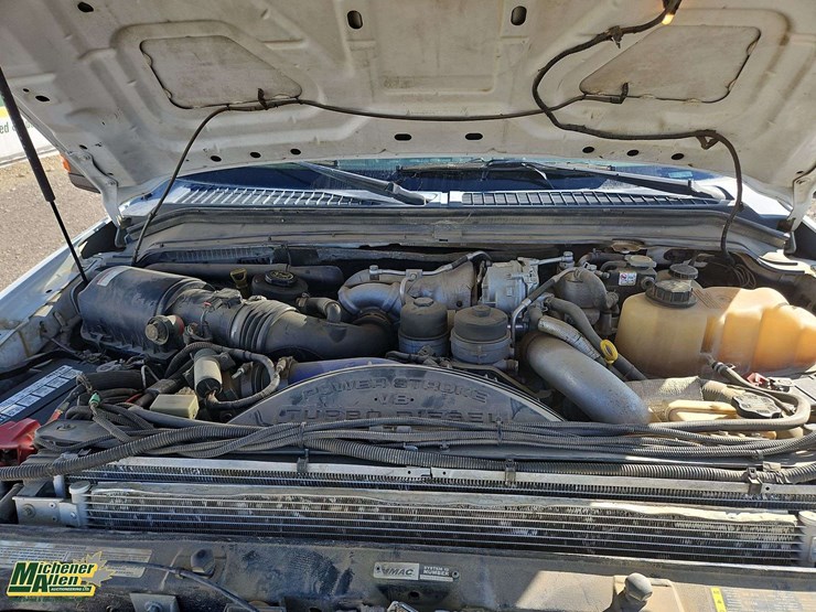 2010-ford-f550-image-22