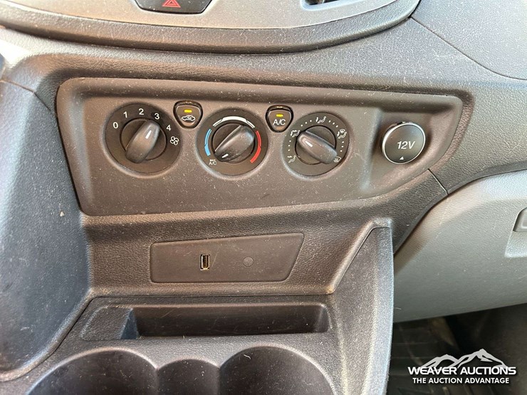 2019-ford-transit-image-23