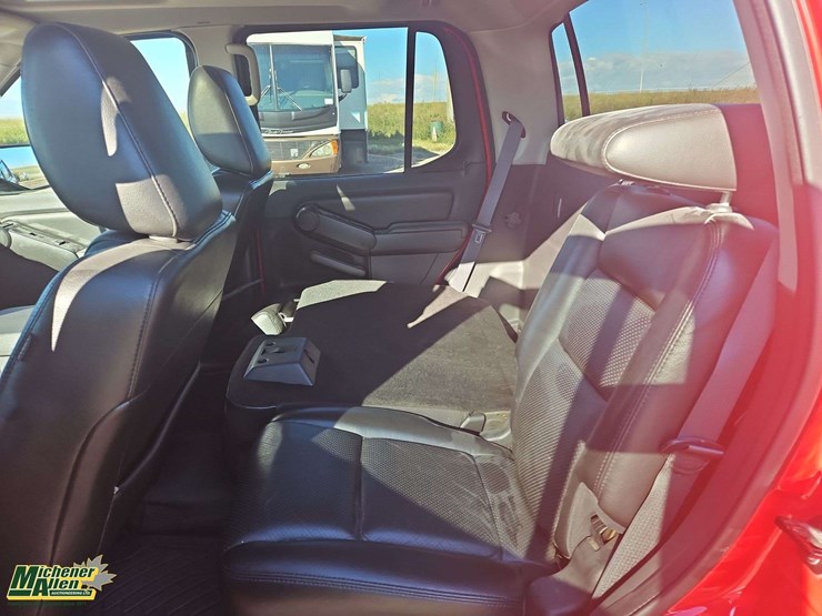 2009-ford-explorer-sport-trac-image-16
