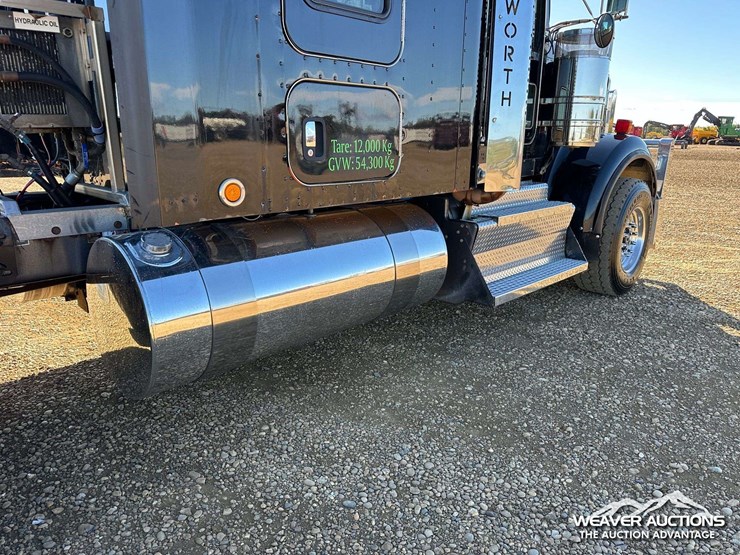 kenworth-w900-image-80