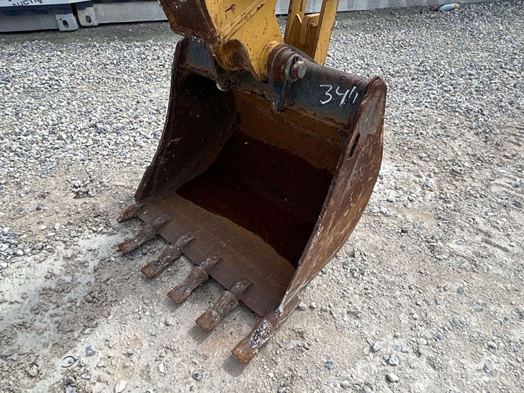 2017-caterpillar-420f2-it-image-21