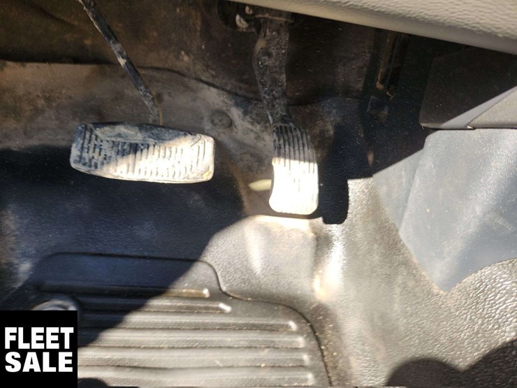 2022-ford-f250-image-24