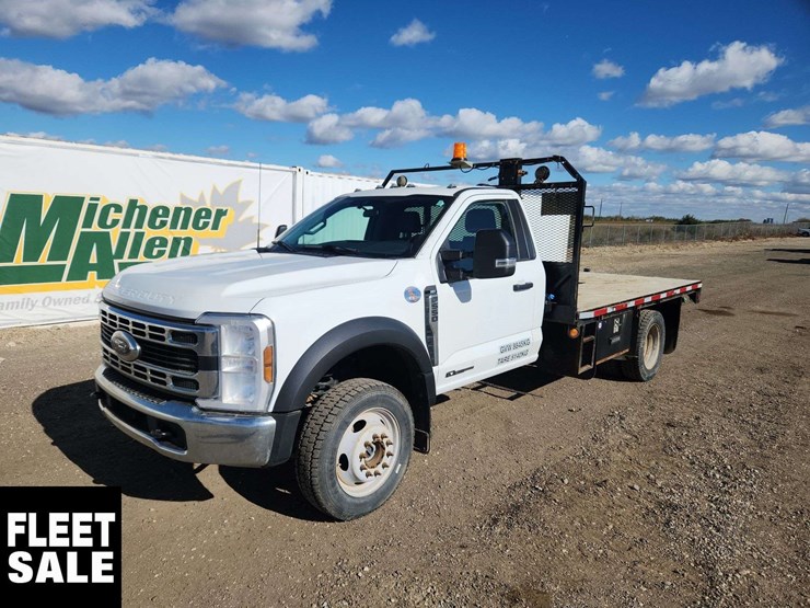 2023-ford-f550-image-1
