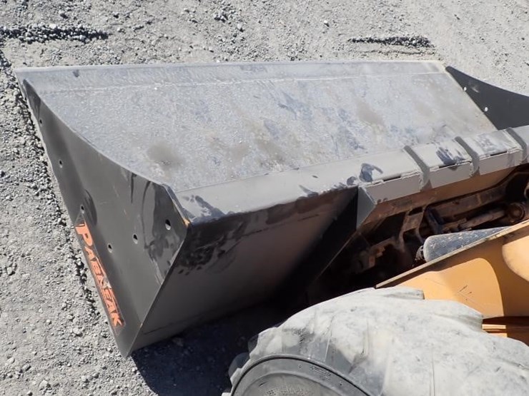 2019-mustang-1900r-skid-steer-loader-image-8