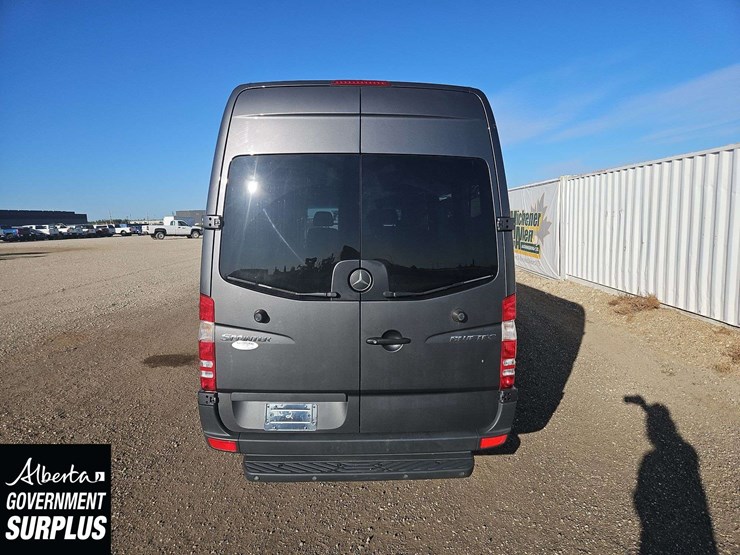 2012-mercedes-benz-sprinter-2500-image-6