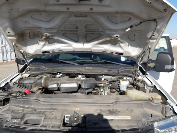 2019-ford-f250-xl-image-9