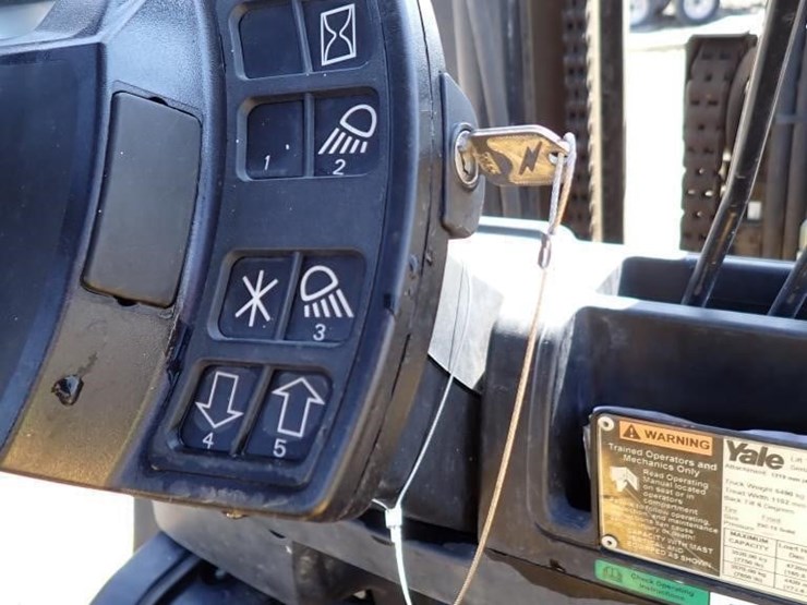 2006-yale-glp080vxngse090-forklift-image-20