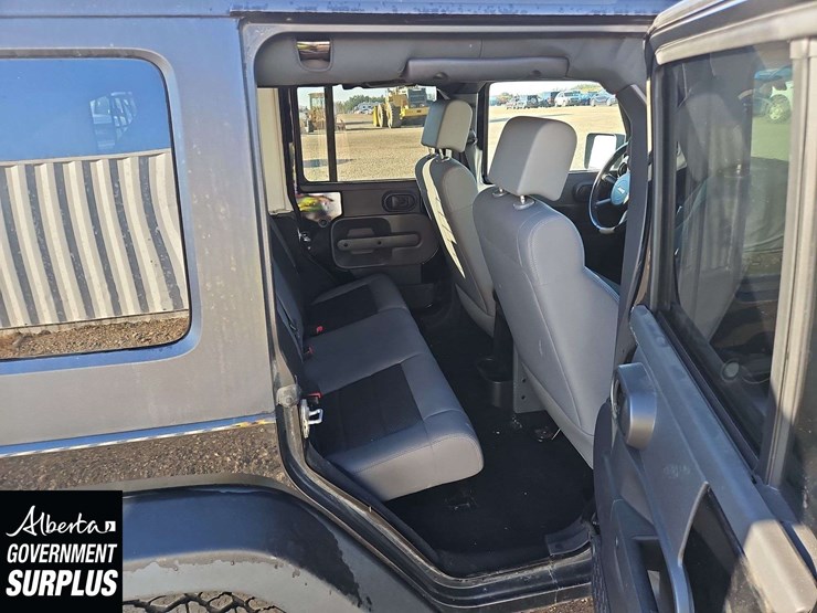 2009-jeep-wrangler-image-16