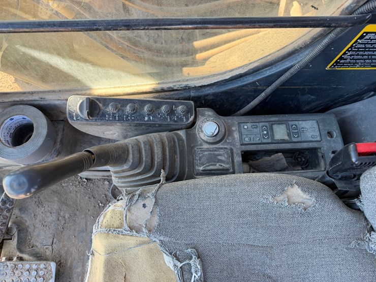 deere-450c-lc-image-28