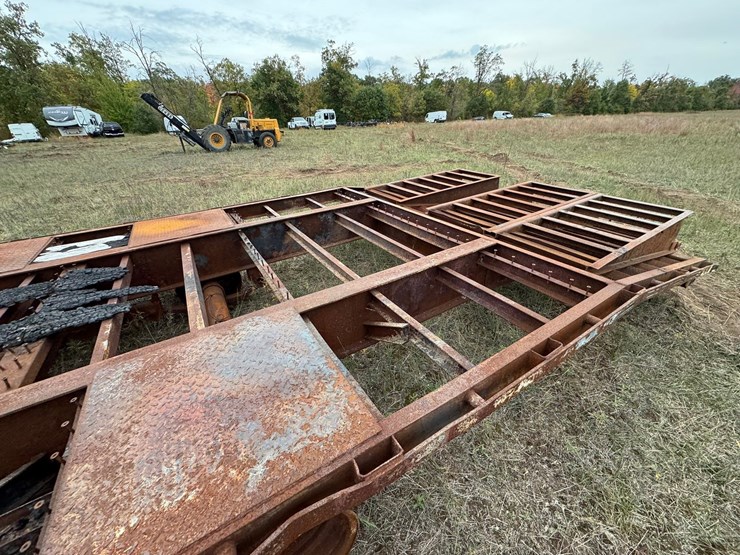#1945-•-elite-flex-control-gooseneck-trailer-frame-image-23