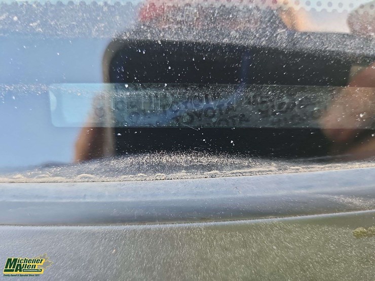 2004-toyota-rav4-image-34