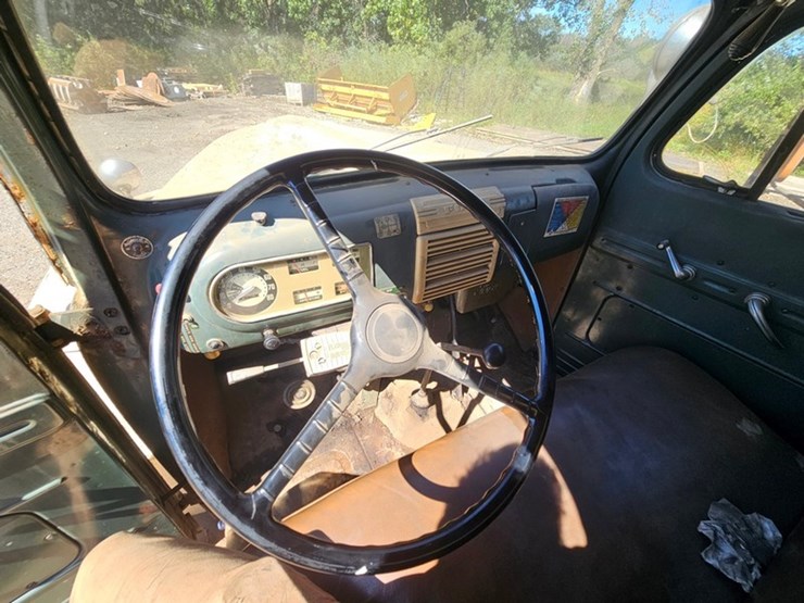 #2535-•-1949-ford-f-7-fire-truck-image-48