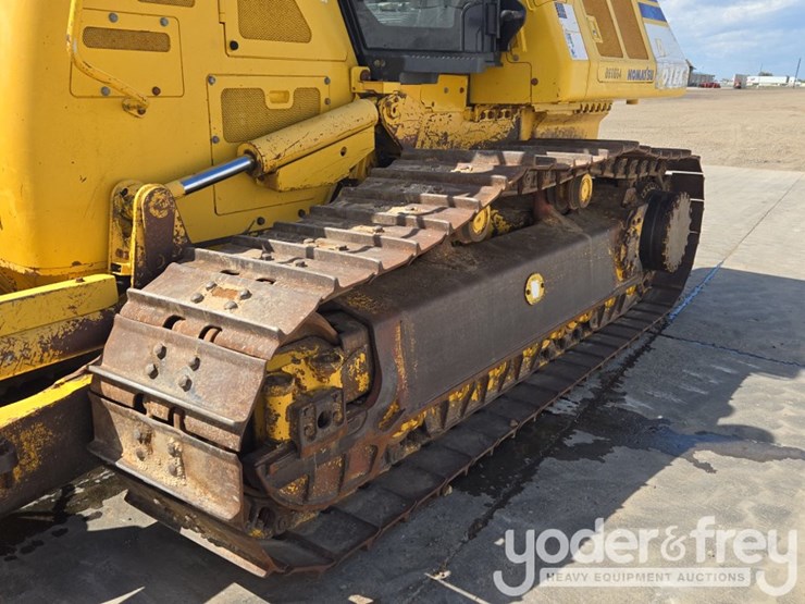 2018-komatsu-d61ex-24-image-9