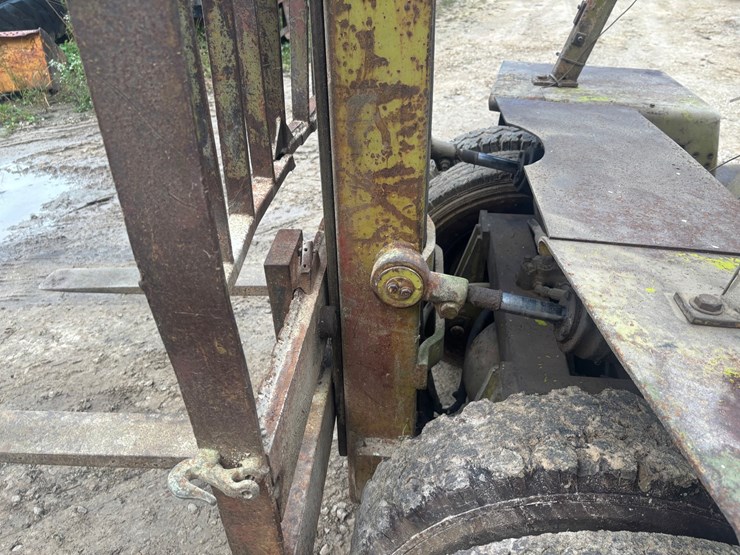 #3332-•-clark-it40b-forklift-image-40