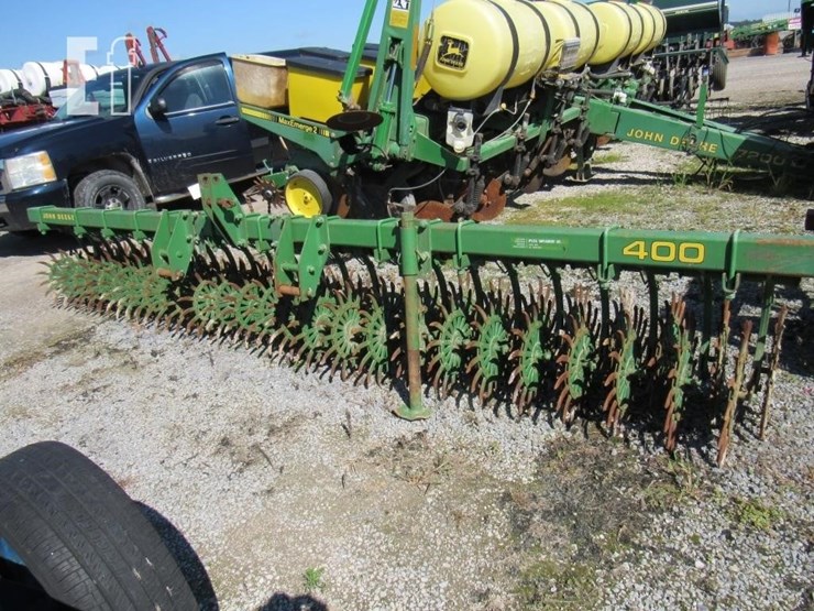 john-deere-400-image-1