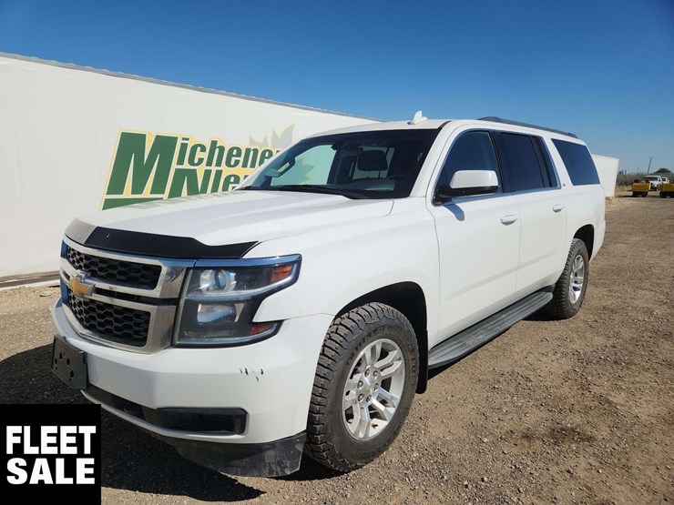 2015-chevrolet-suburban-image-1