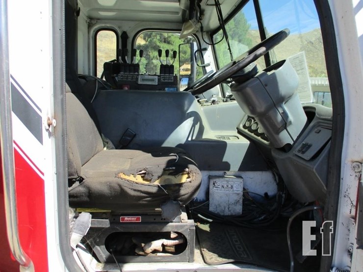 2005-freightliner-condor-image-7