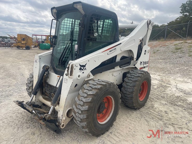 2011-bobcat-s850-image-7