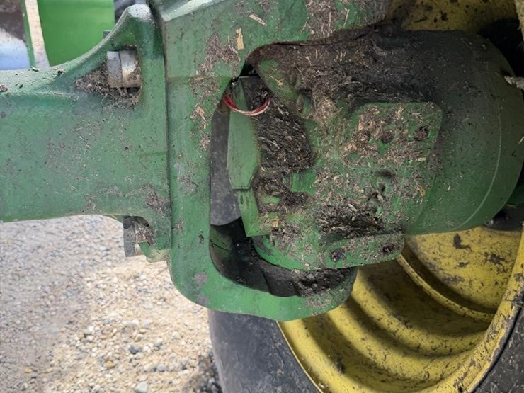 2011-john-deere-9770-sts-image-49