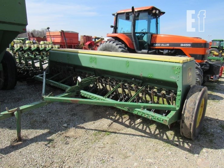 john-deere-8300-image-1