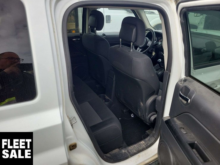 2012-jeep-patriot-image-17
