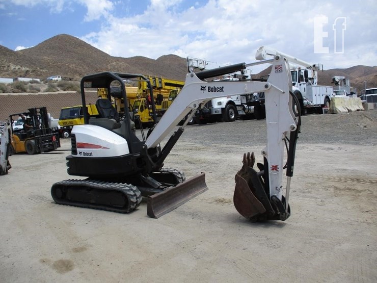 2016-bobcat-e35-image-2