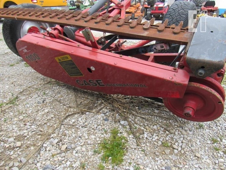 case-ih-1100-image-2