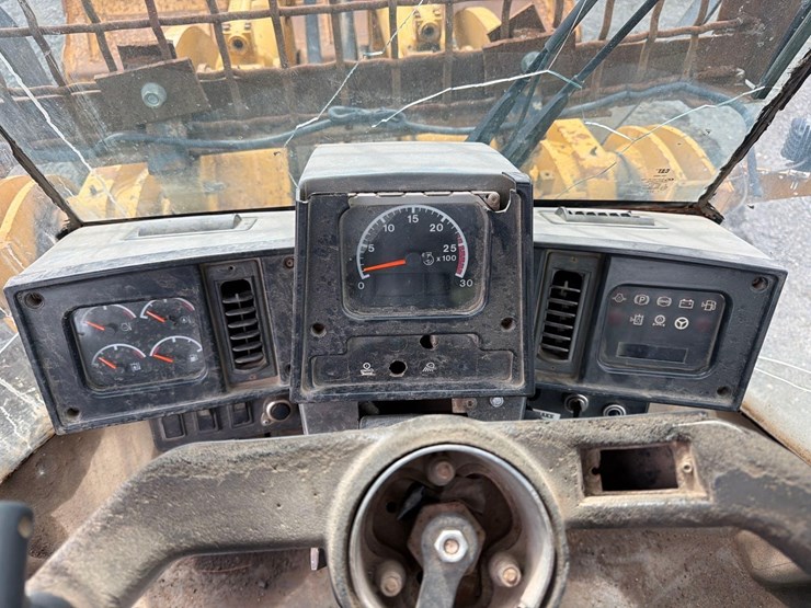 caterpillar-980g-image-17