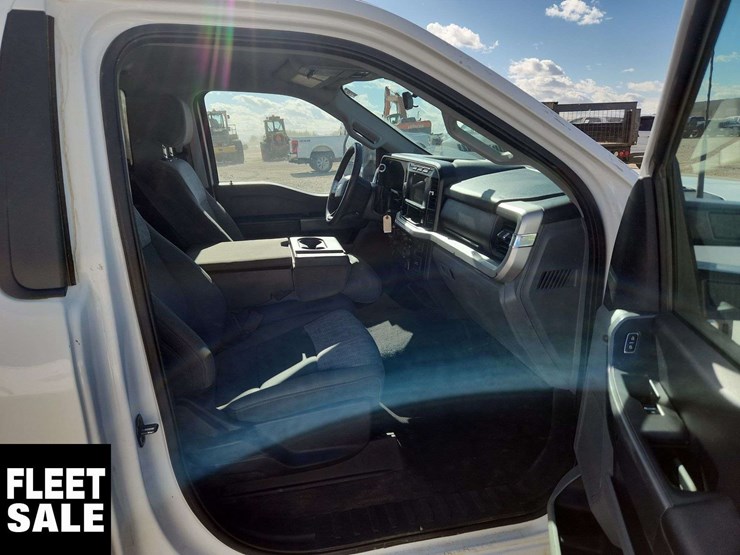 2023-ford-f550-image-14