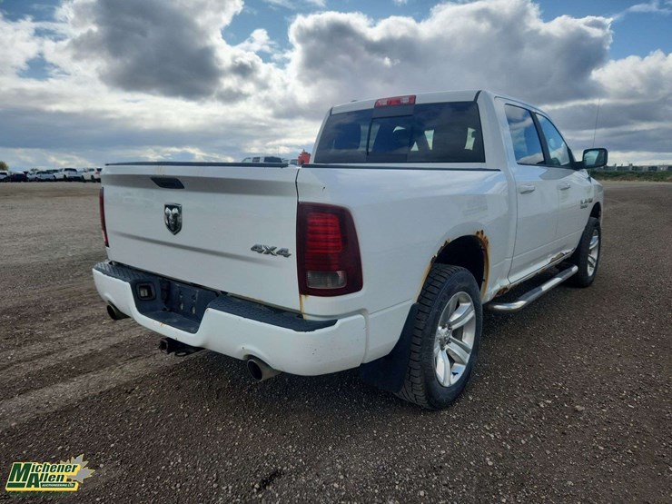 2013-dodge-1500-image-4